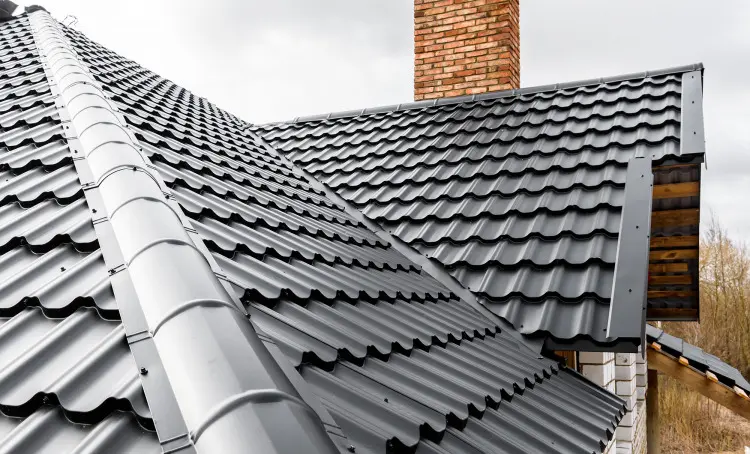 how-a-ridge-cap-protects-your-roof-01-750x454.jpg